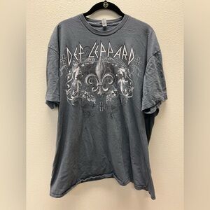 American Apparel - Men’s 2XL - Gray Graphic T-Shirt “Def Leppard”